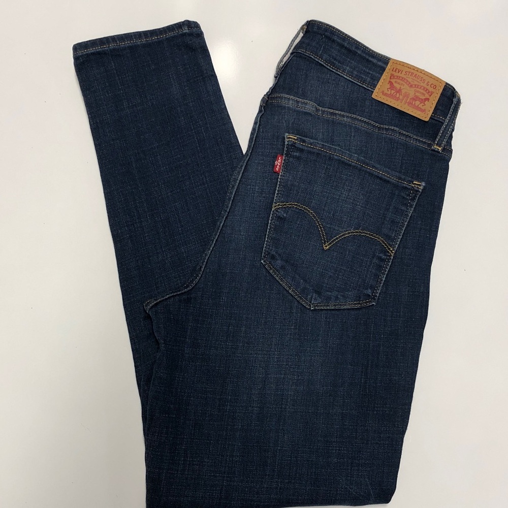 Levi’s 721 high rise skinny jeans size 31